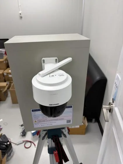 PTZ camera on the cabinet with 4G antenna